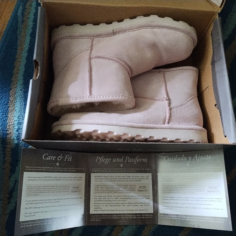 Bear paws boots